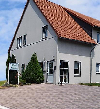 Hotel Arkona Genthin Exterior photo